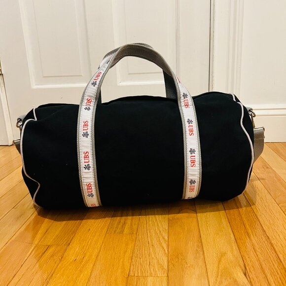 UBS Banker Duffle Bag NEW, Authentic VERY RARE~! - Picture 7 of 7